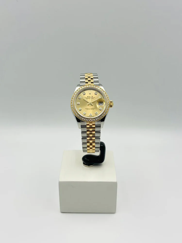 Rolex Lady-Datejust box and papers 2022